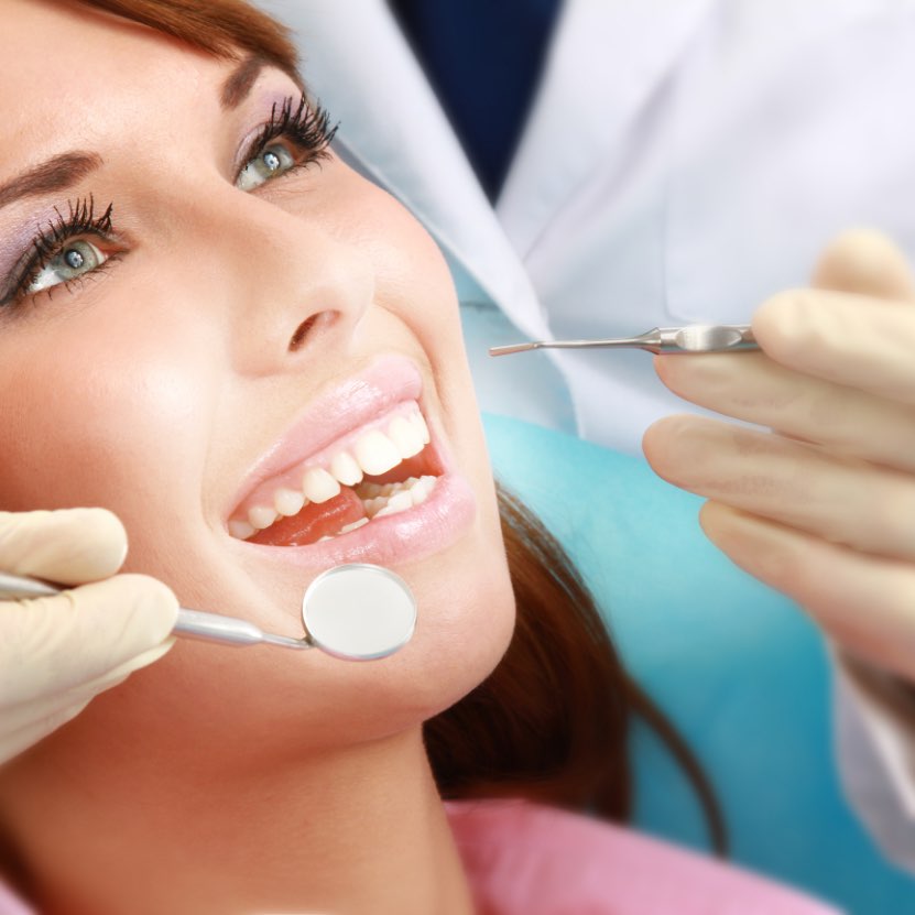 Dentista Deruta: clienti soddisfatti | Cosmo Dental